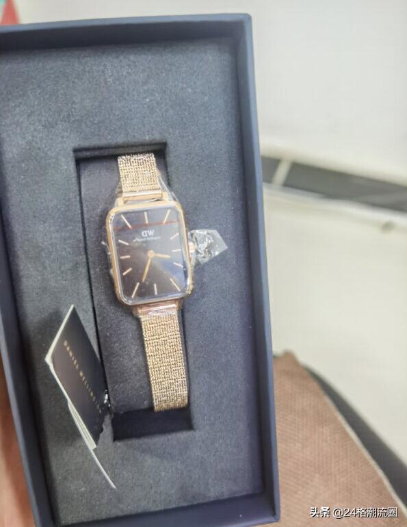 丹尼尔惠灵顿dw女士表变色吗,丹尼尔惠灵顿dw手表蓝针黑皮