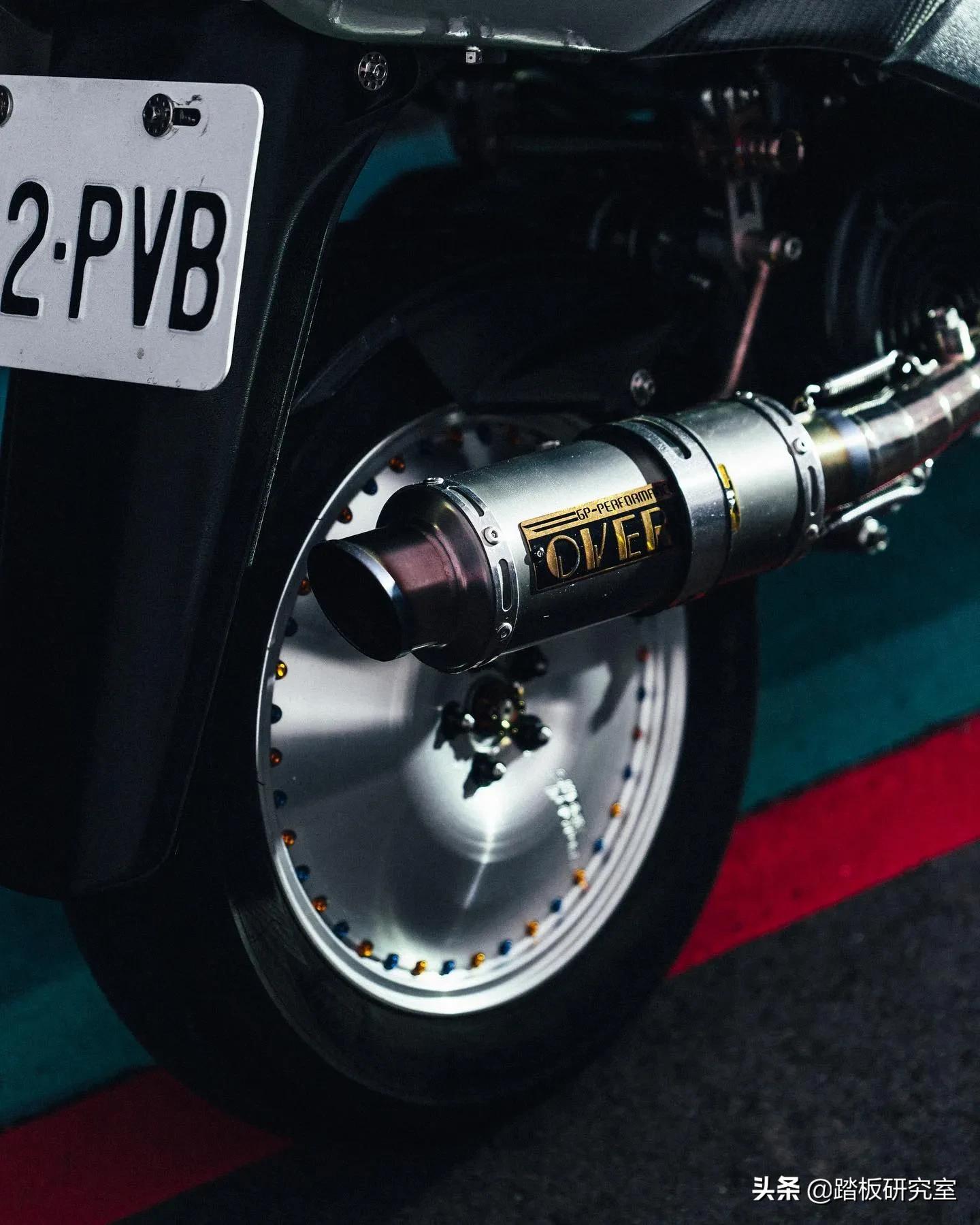 把建设雅马哈停产已久的悦鹰100，改成什么样了都