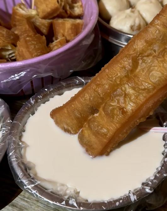 南宁早餐店豆浆油条,南宁豆浆油条路边摊