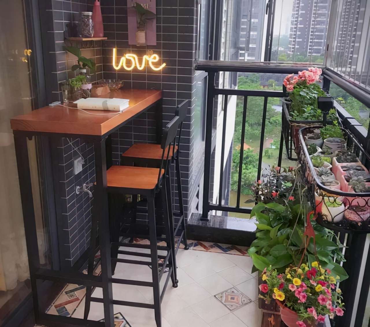 鸡肋的高奢设计,很流行却鸡肋的设计