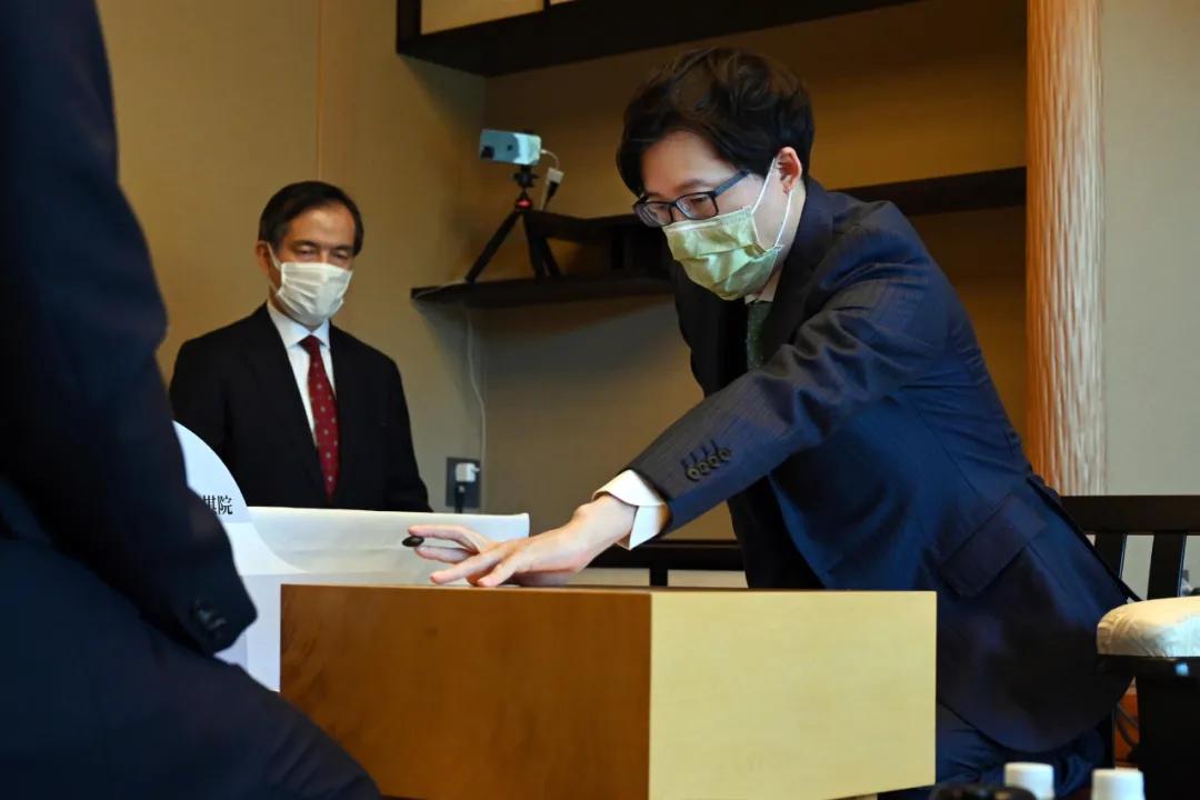 总价965万日元的棋具——第46期棋圣战第3局第一天时间线