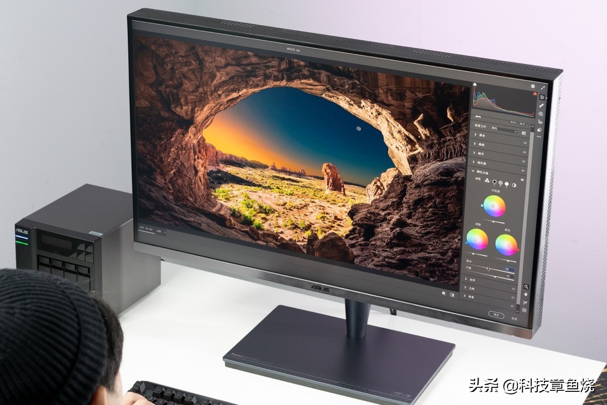 华硕pa248qv对比评测,华硕pa32ucx显示器开箱