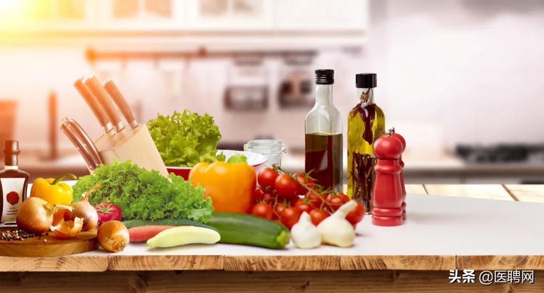 如何改善暗黄无光皮肤,皮肤暗淡无光用什么补水