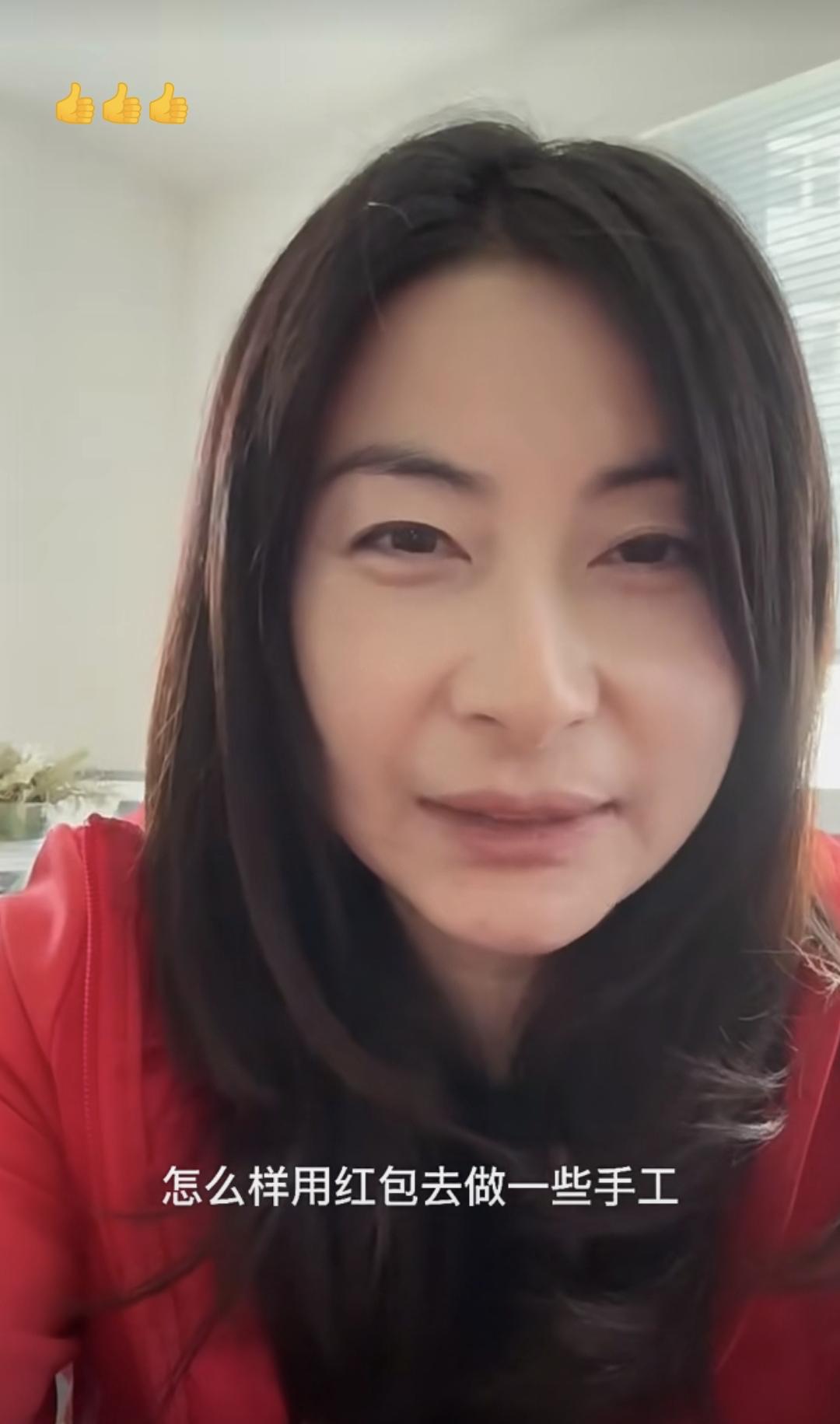 郭晶晶做灯笼,郭晶晶陪女儿做灯笼