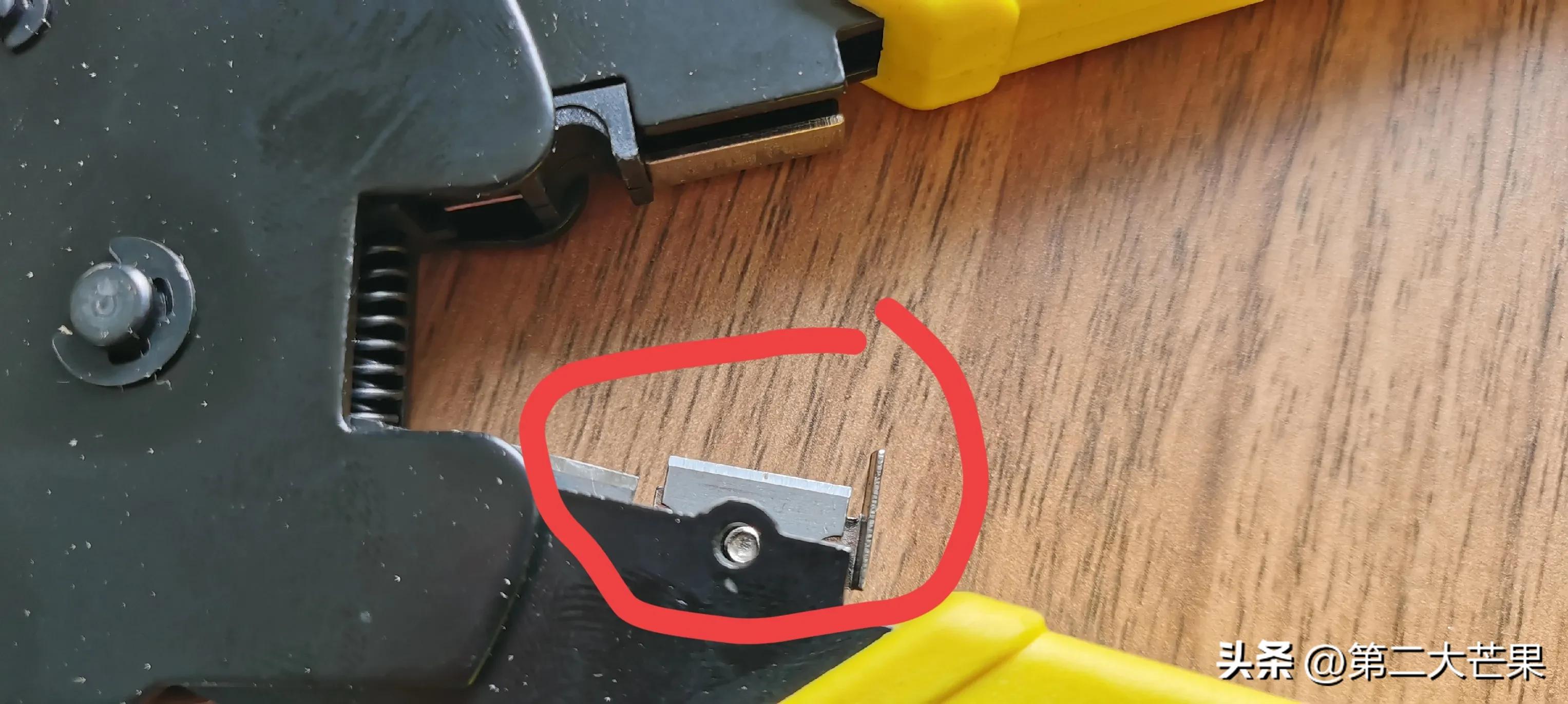 水晶头的接法口诀,水晶头的接法