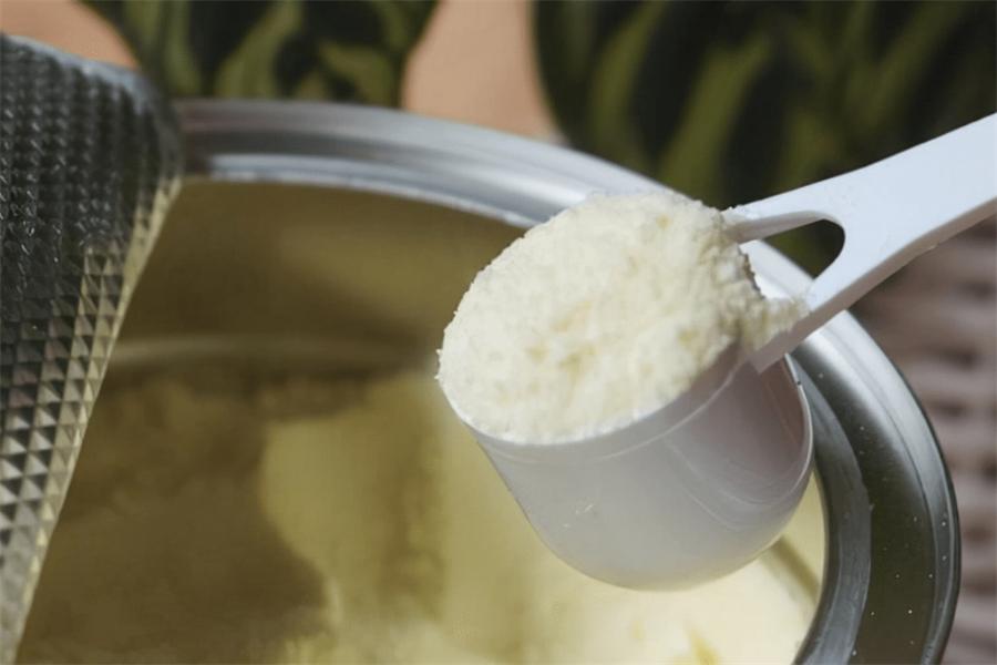 怎么知道奶粉稀还是浓,婴儿奶粉冲泡过浓过稀