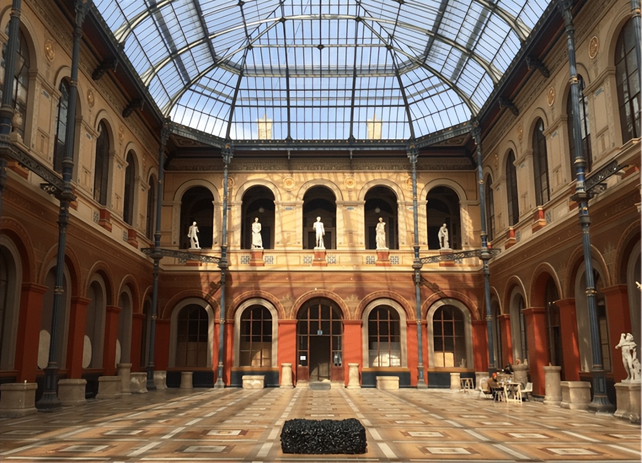 法国几所索邦大学,法国索邦大学阿布扎比分校