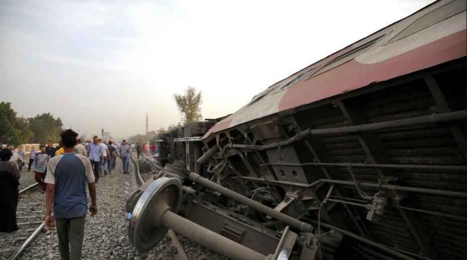 彻底扯下美国最后一块遮羞布，大量美国网友建议抓紧向中国学习
