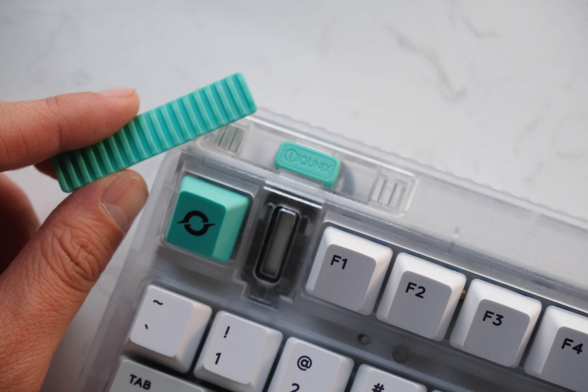 虫洞机械键盘测评,iqunixog80买什么颜色