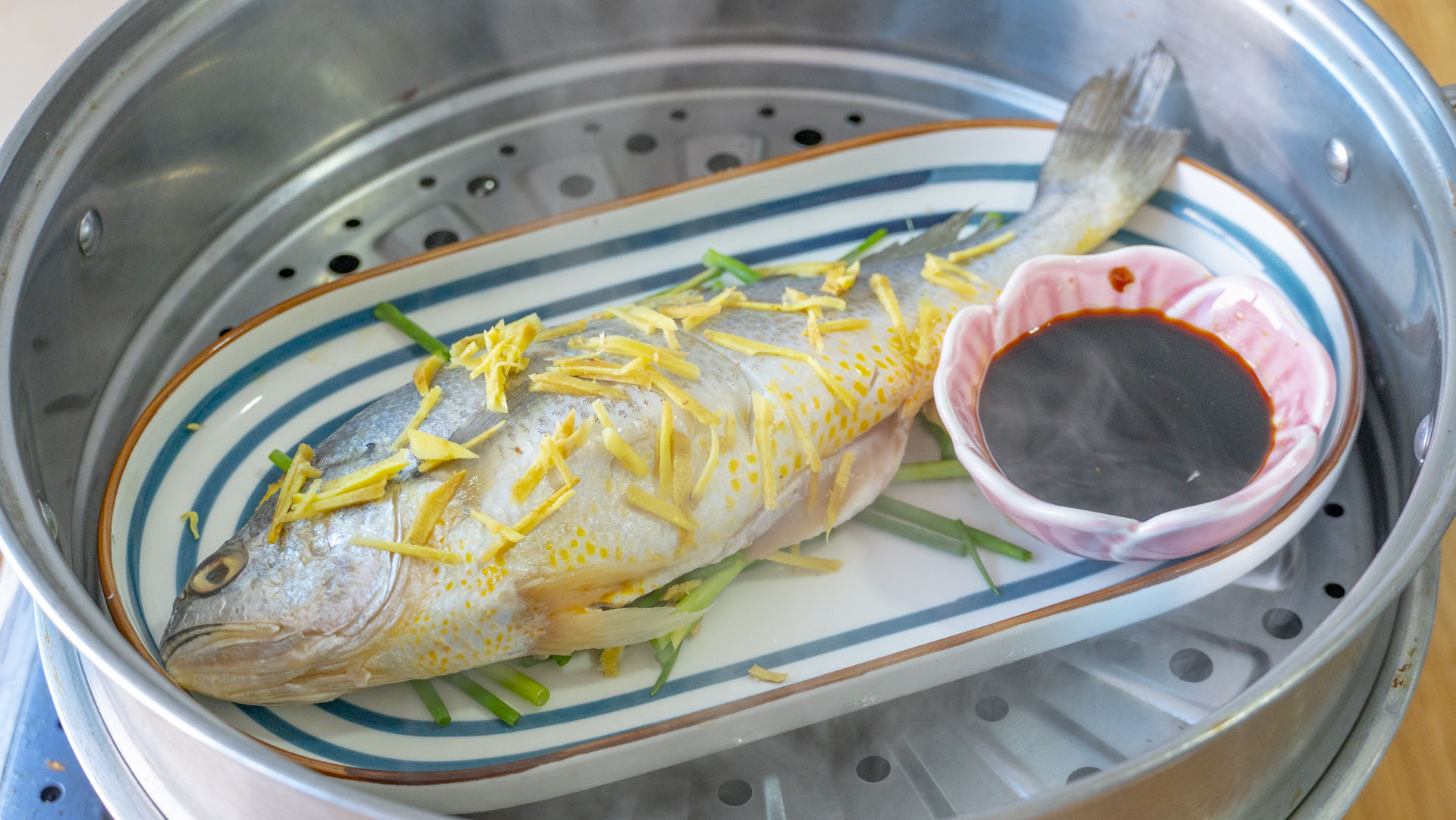 女性多吃这6种食物既美容又养生,女人不舍得花钱吃饭怎么办