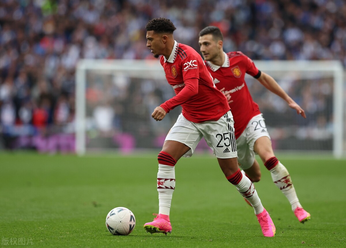 曼联对布莱顿共轰出21脚射门,韦格霍斯特曼联超燃进球