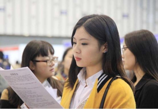 十年后女生以后做什么工作,10年以后女生什么职业最有前景