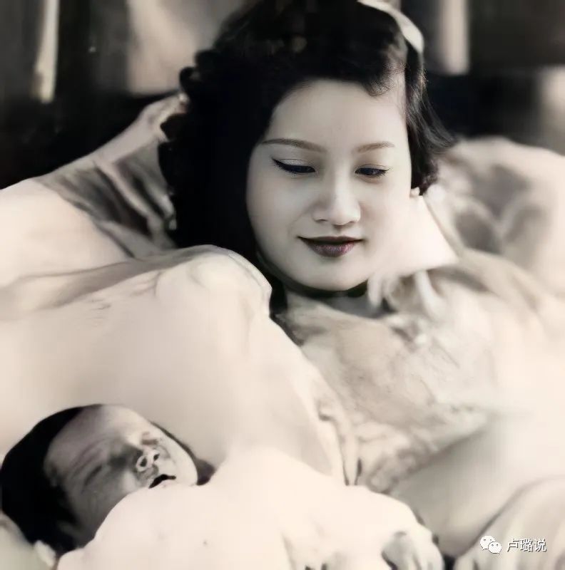 19岁的亚洲最美皇后，盛宠一时被负心抛弃，终成了法国野鬼孤魂！