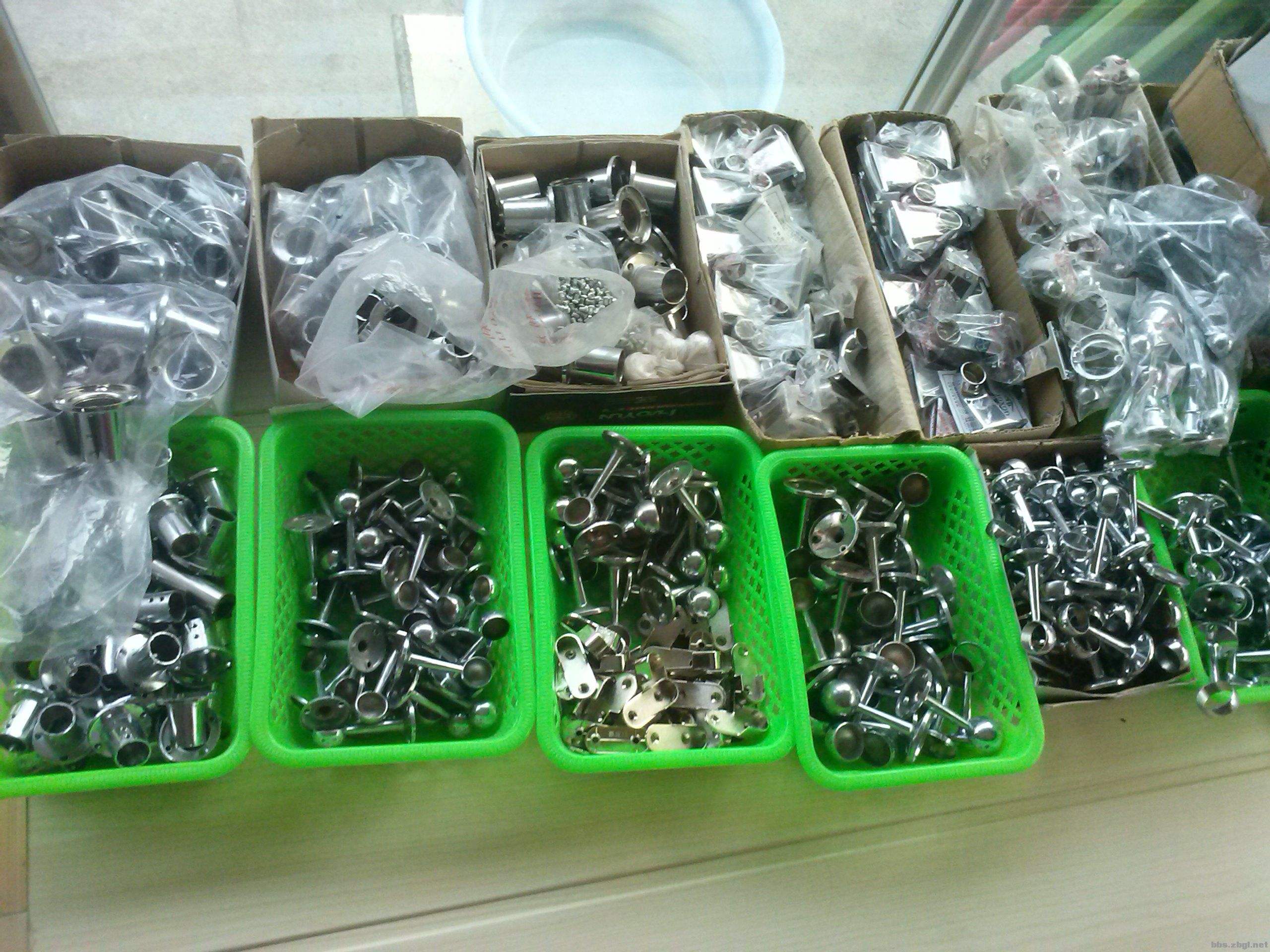 街边开的五金店一年能赚多少,五金店三年不赚钱怎么办