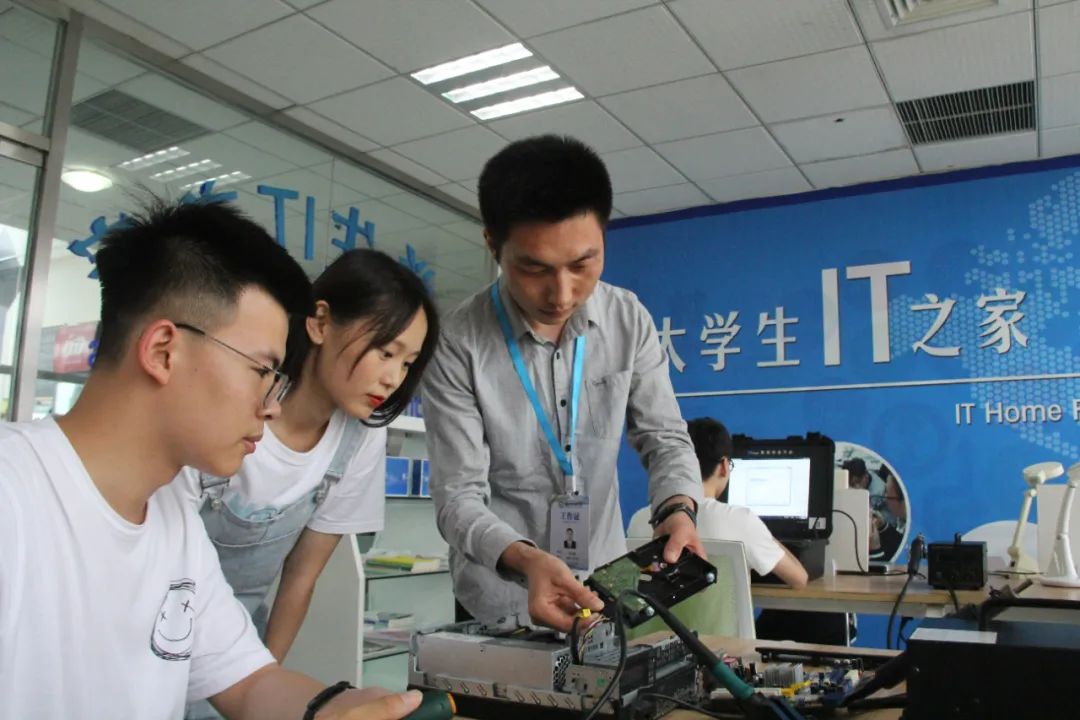 潍坊职业学院欢迎你|第五站：信息工程学院