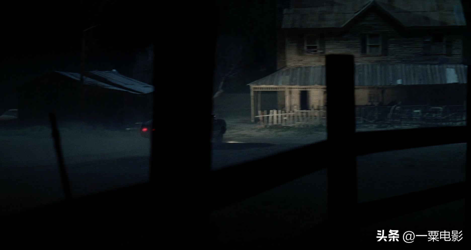 《邪恶力量》S01E01，小伙母亲与女友被烈火焚身，他到底惹到了谁