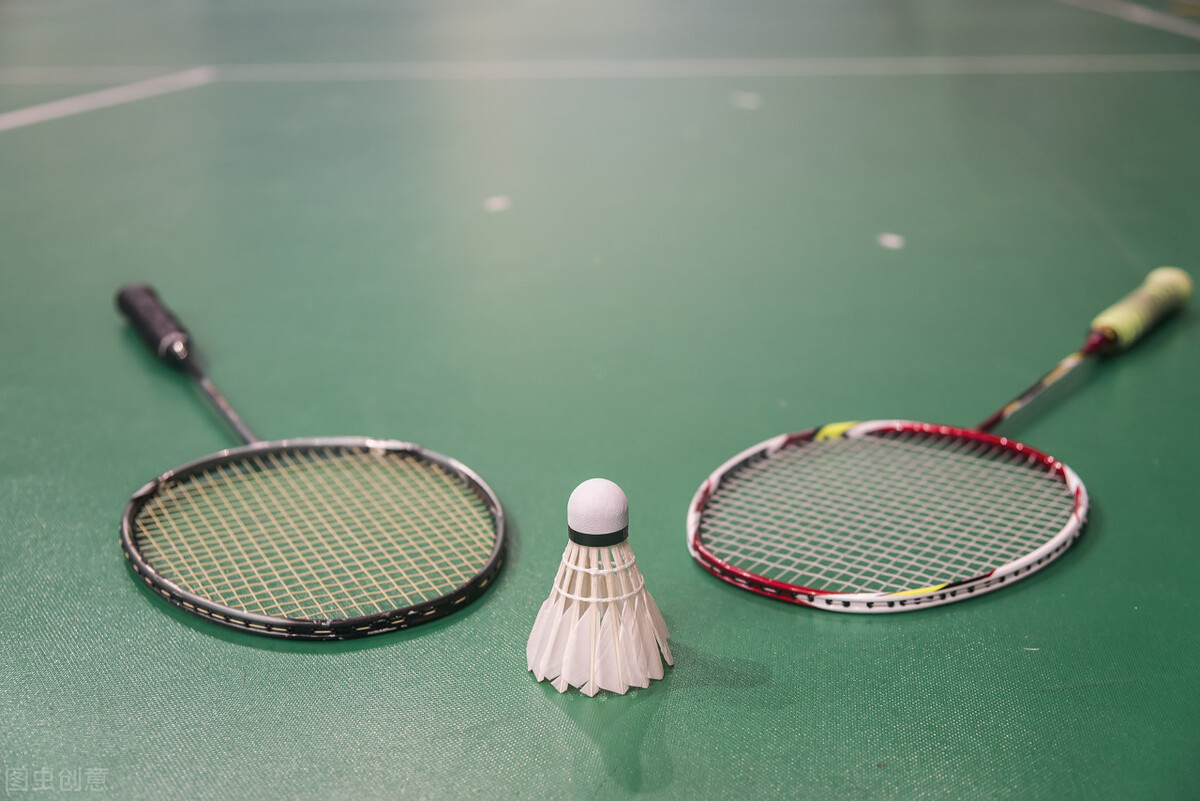 什么牌子羽毛球拍质量好点的,羽毛球拍买什么牌子耐打