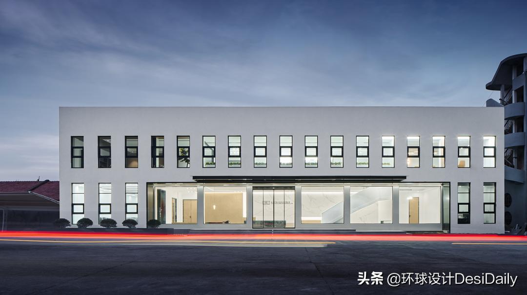 鍙ゆ湪瀛愭湀,鍙ゆ湪瀛愭湀浣滃搧