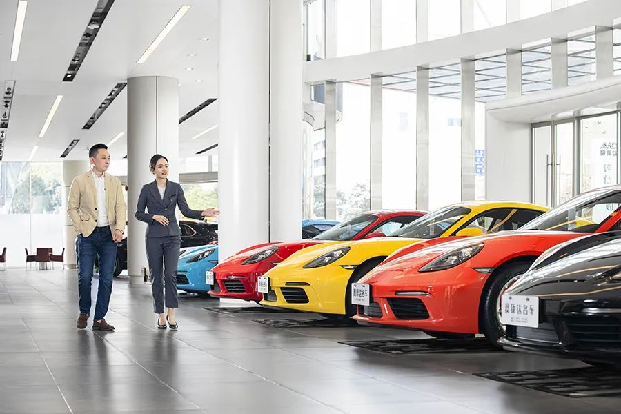 澳康达二手车展厅布局,澳康达二手车天花板