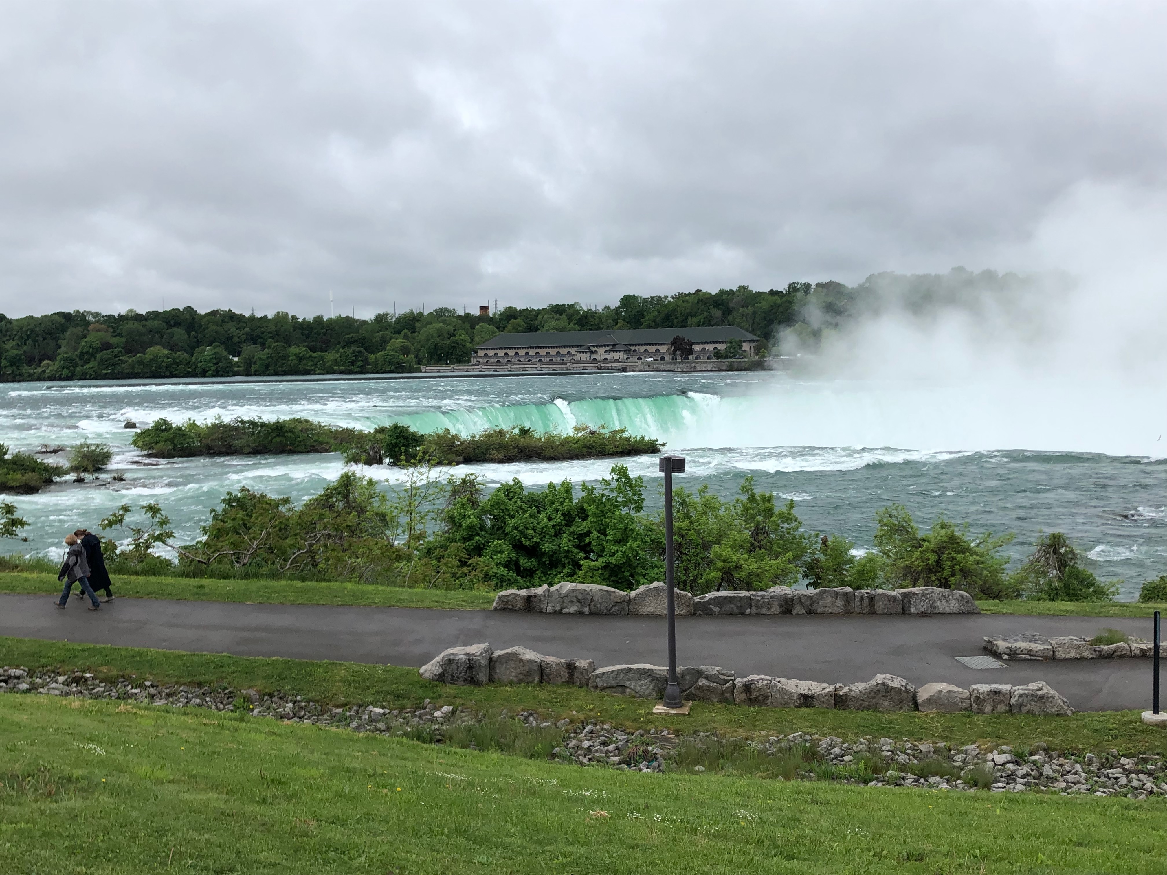 美加边境的尼亚加拉大瀑布,尼亚加拉瀑布加拿大视角