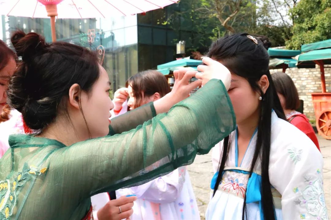 “屯”点时间，“昱”见春天｜美景篇之花朝节