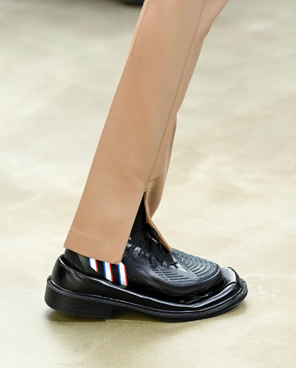 进击的巨人耐克联名的鞋,进击的巨人新联名原图