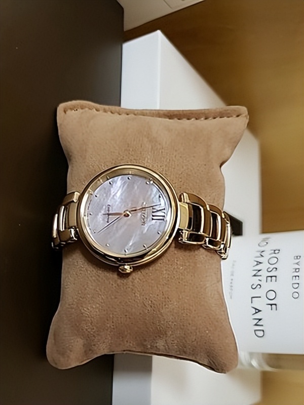 西铁城男表光动能哪款好,西铁城citizen光动能女表ex1480