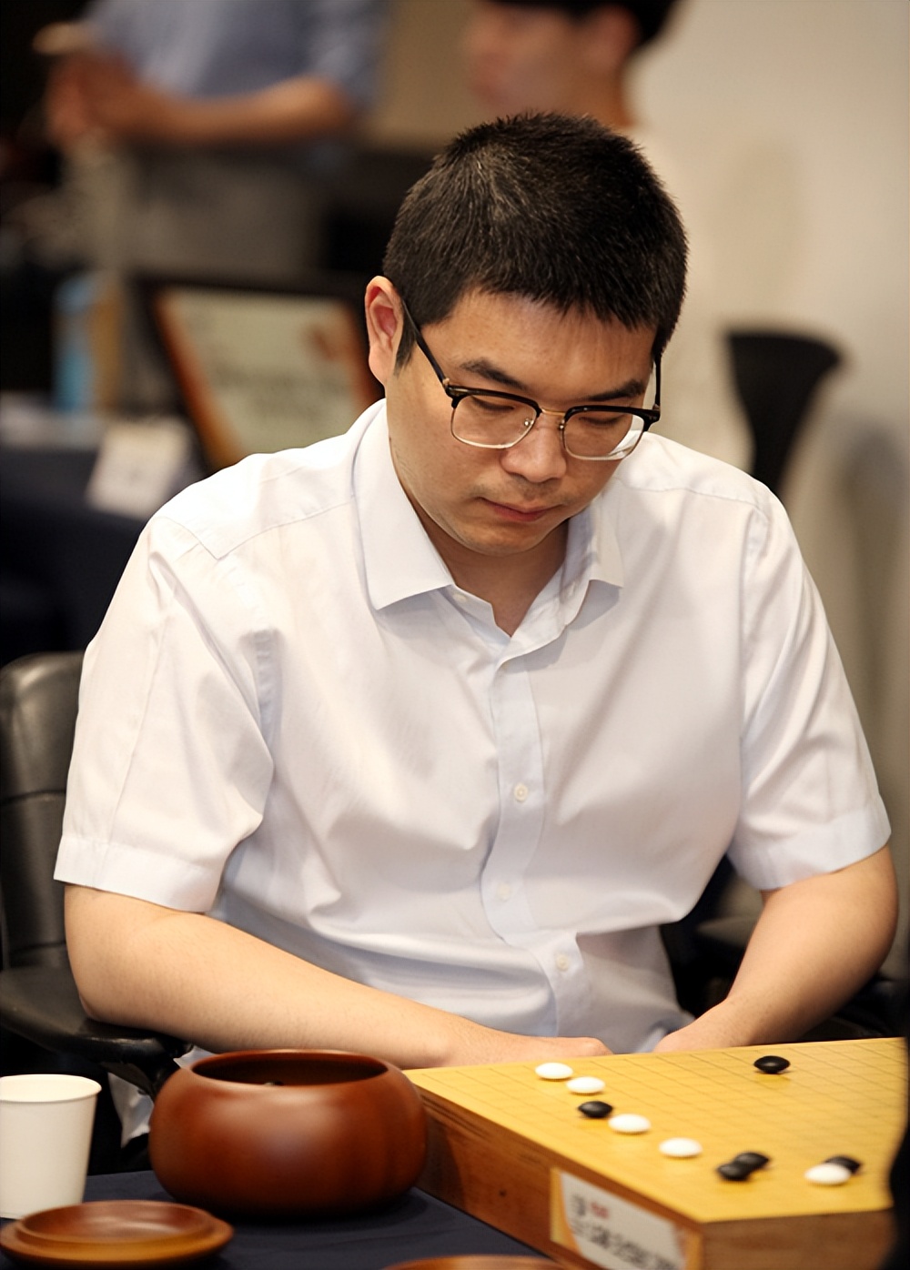 lg杯柯洁对阵申旻埈,LG杯柯洁胜申旻埈