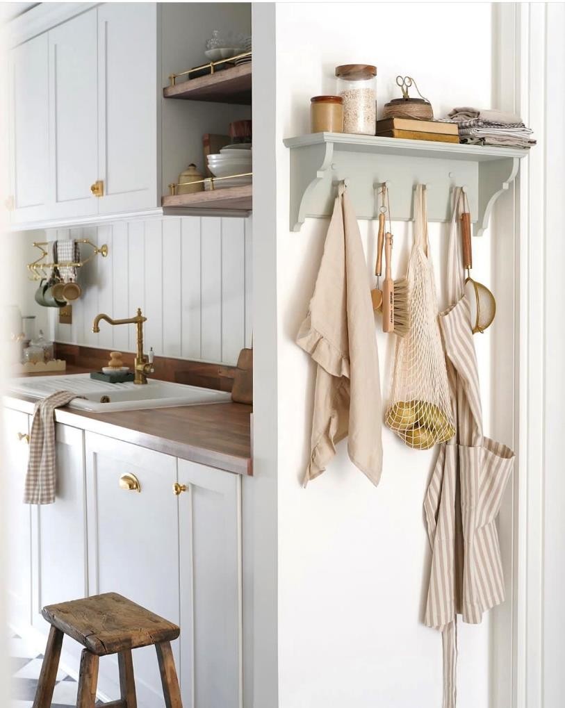 高级感原木风客厅设计,英国女子装修新房