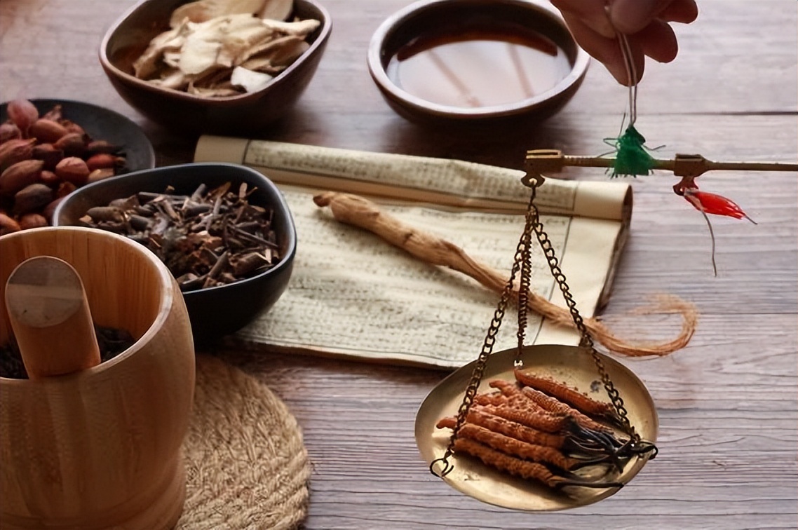 如何用中医治疗轻度抑郁,中西医结合治抑郁