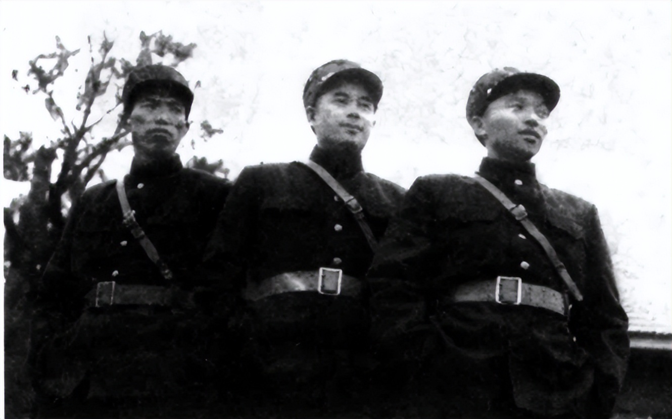 50年志愿军第一次总结大会，彭德怀厉声喝道：38军的梁兴初来了没