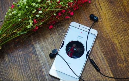 华为和酷派的手机哪个好,酷派cool20pro双扬声器和小米10s