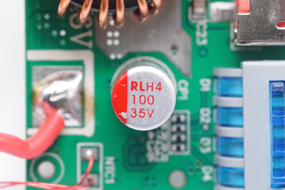 续航能力强的笔记本5000内,拆解羽博22.5瓦10000毫安充电宝