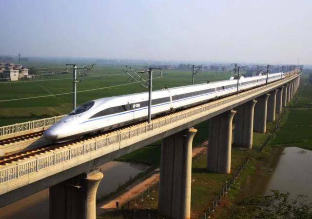 动车和高铁的一等座与二等座区别,复兴号和和谐号的区别高铁和动车