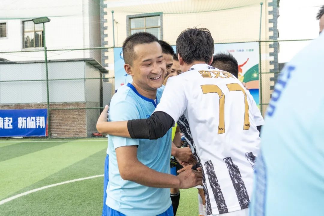 缁胯尩鍦轰笂灞曢閲囪冻鐞冨皬灏嗗垱浣崇哗,鍐嶆垬鍐嶆嵎