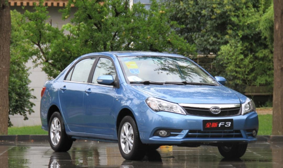 五辆中国车在朝鲜杀疯!国内瞧不起的低端车,朝鲜摇身一变成豪车