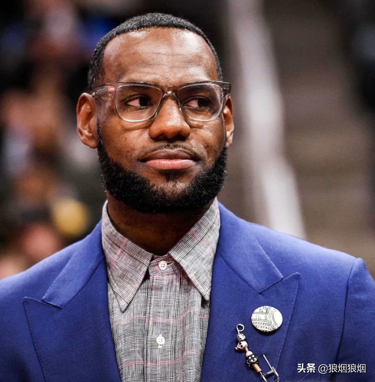 詹皇对库里,詹姆斯代言合同多少钱