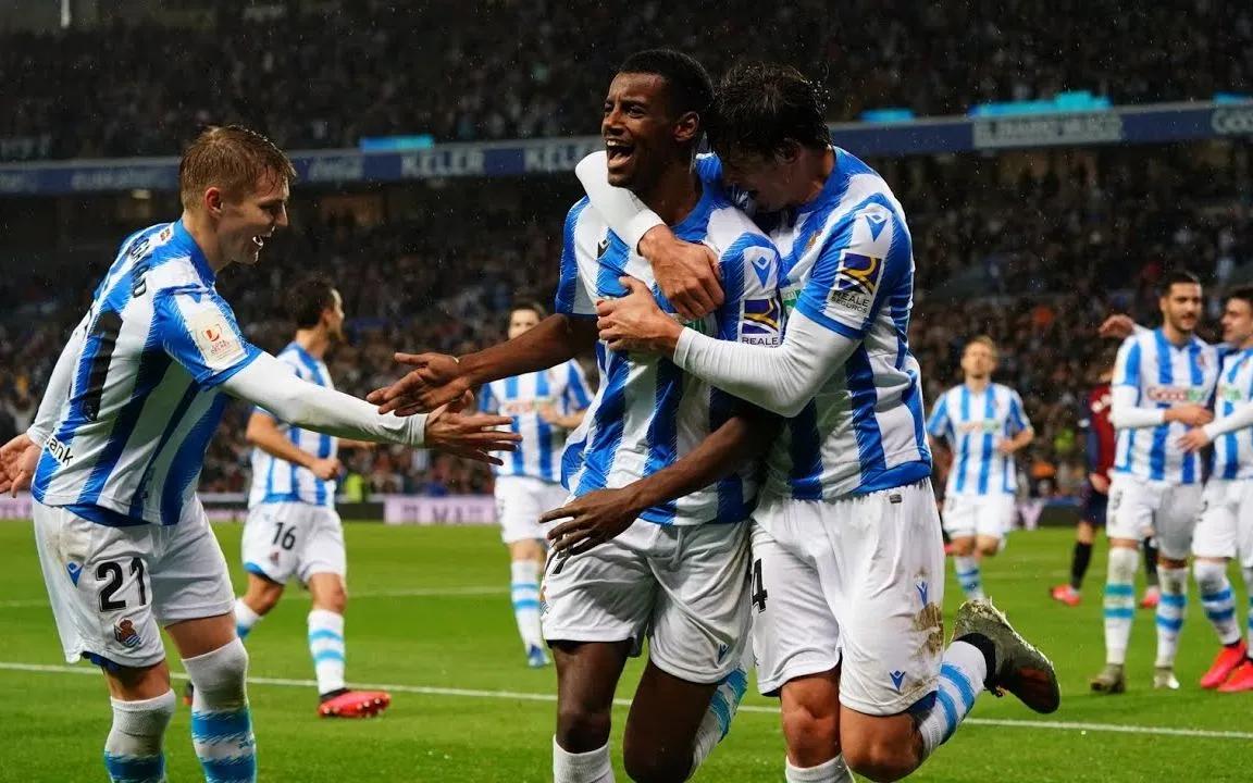 满分作文平凡而伟大,满分作文励志人生