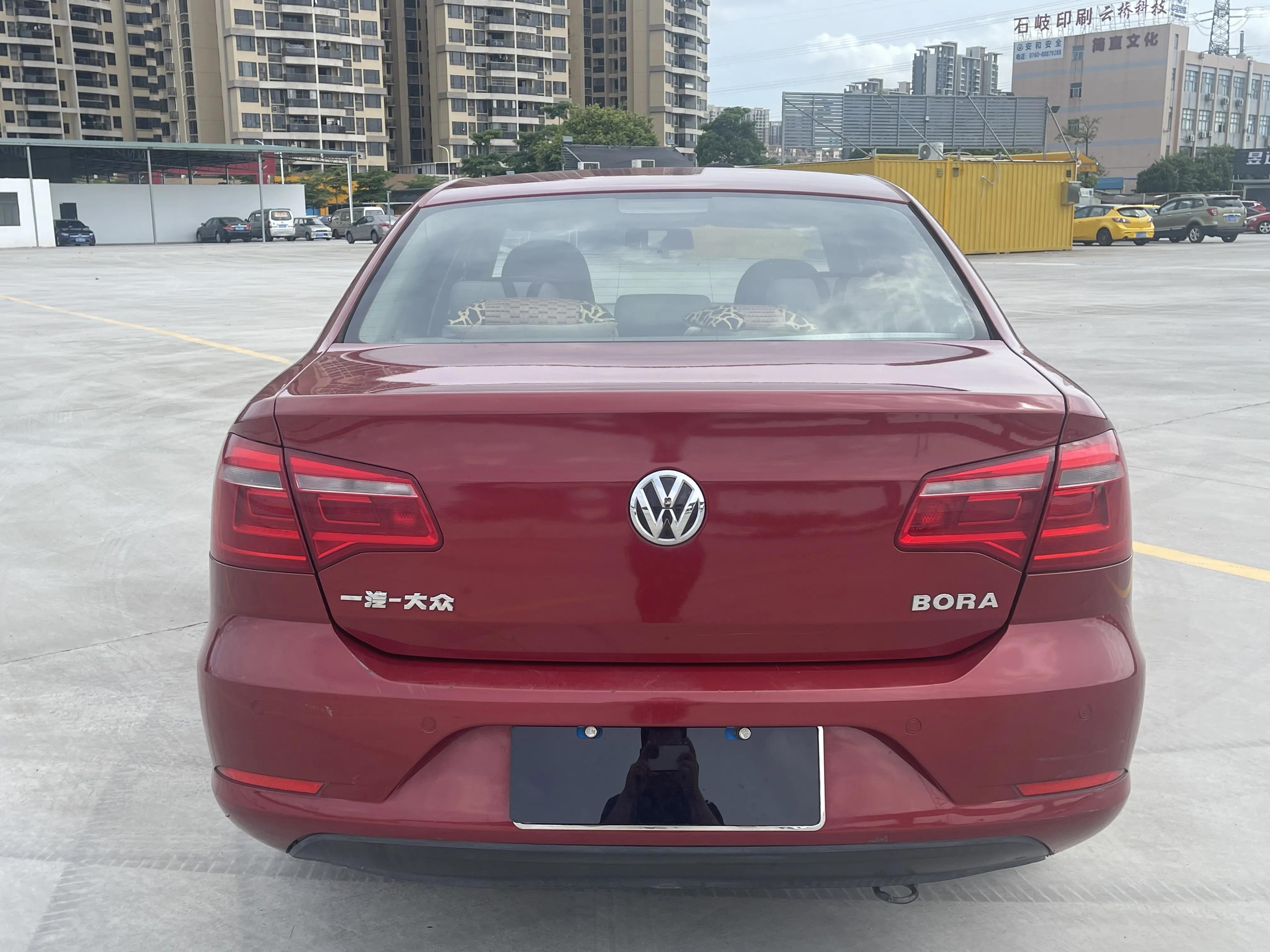 宝来2013款1.6l自动舒适型,大众宝来2016款1.6l手动时尚型