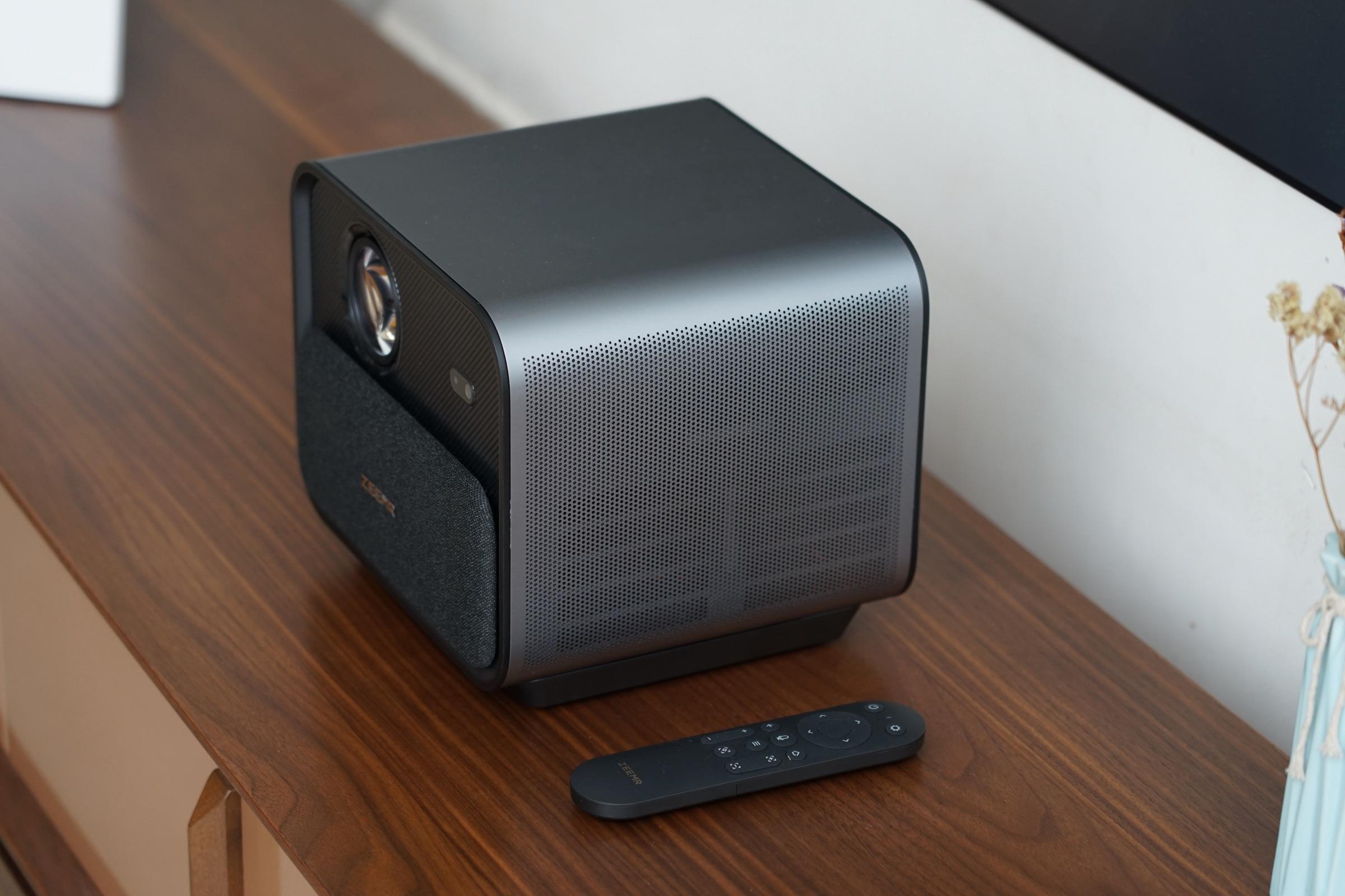 知麻z1pro投影仪测评,知麻z1投影仪测评