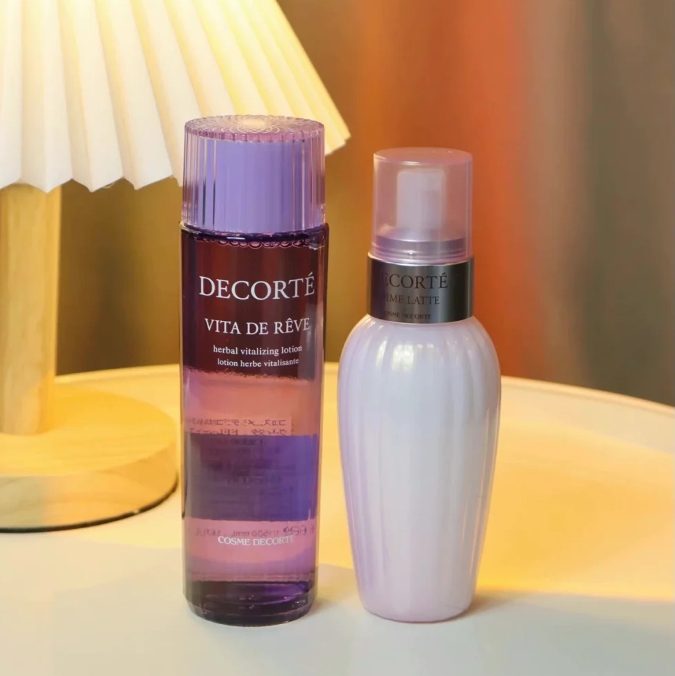 适合学生党的平价水乳精华,干皮公认最好用的水乳珂润