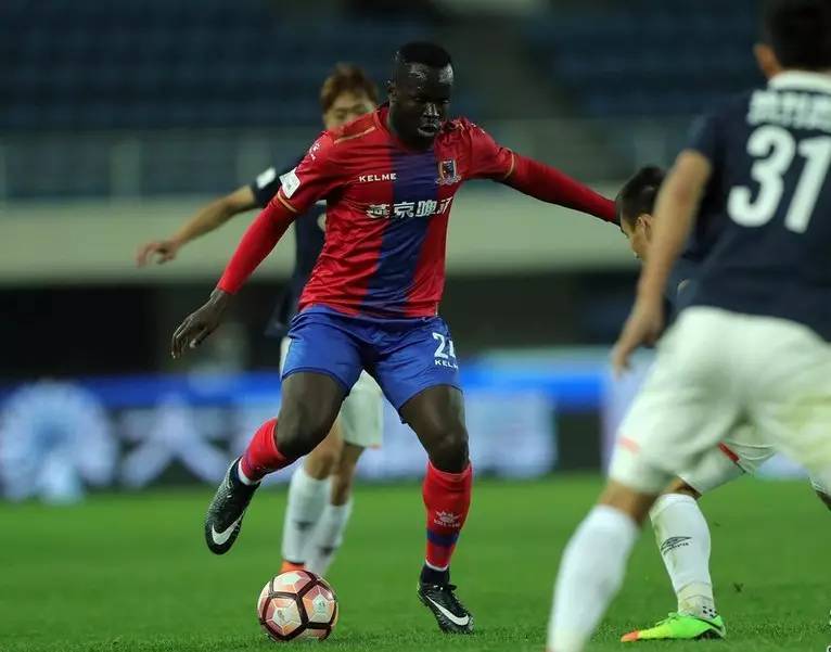 cba球衣退役的球员,退役三件球衣的球员