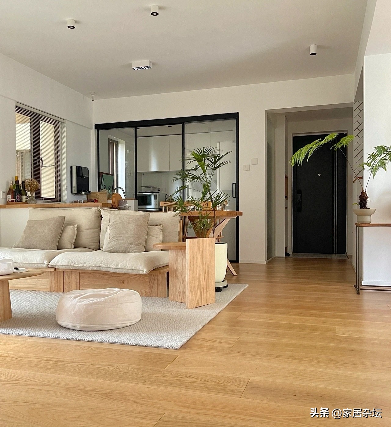 全屋木地板通铺后悔了,厨房间铺了木地板后悔了