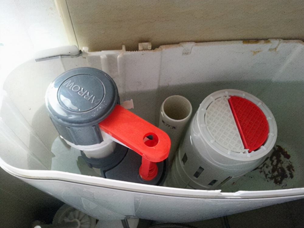 抽水马桶排水漏水什么原因,抽水马桶一直漏水怎么能解决