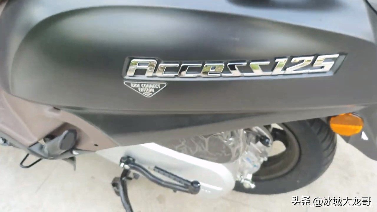 铃木平踏板250哪款好,铃木平踏踏板车全系列