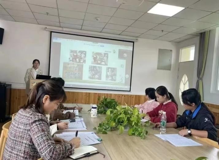 幼儿足球游戏的开发与实践研究,幼儿园足球趣味游戏与课程研发