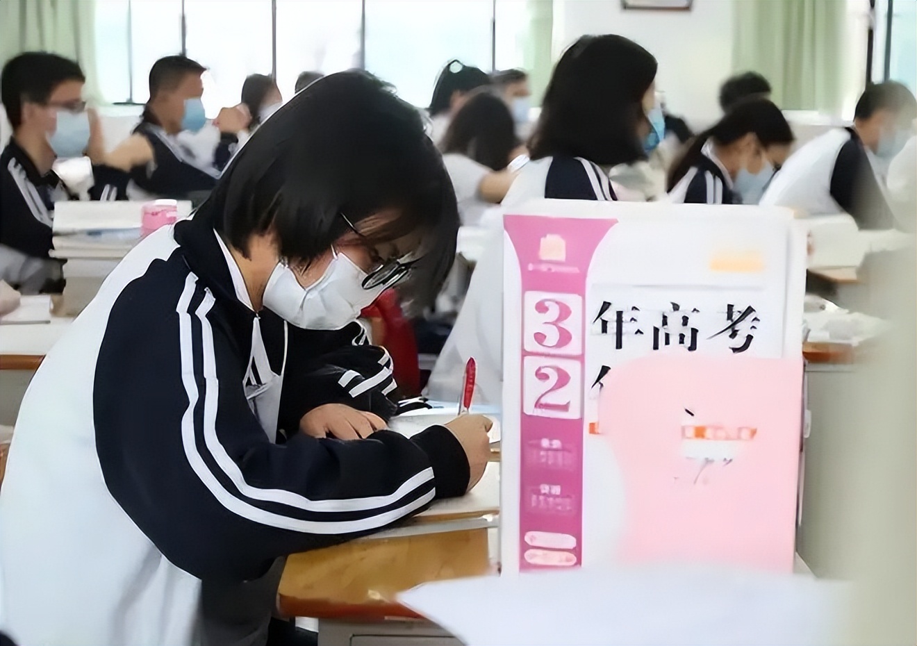 800度近视怎么缓解近视,近视900度怎么做视力防控