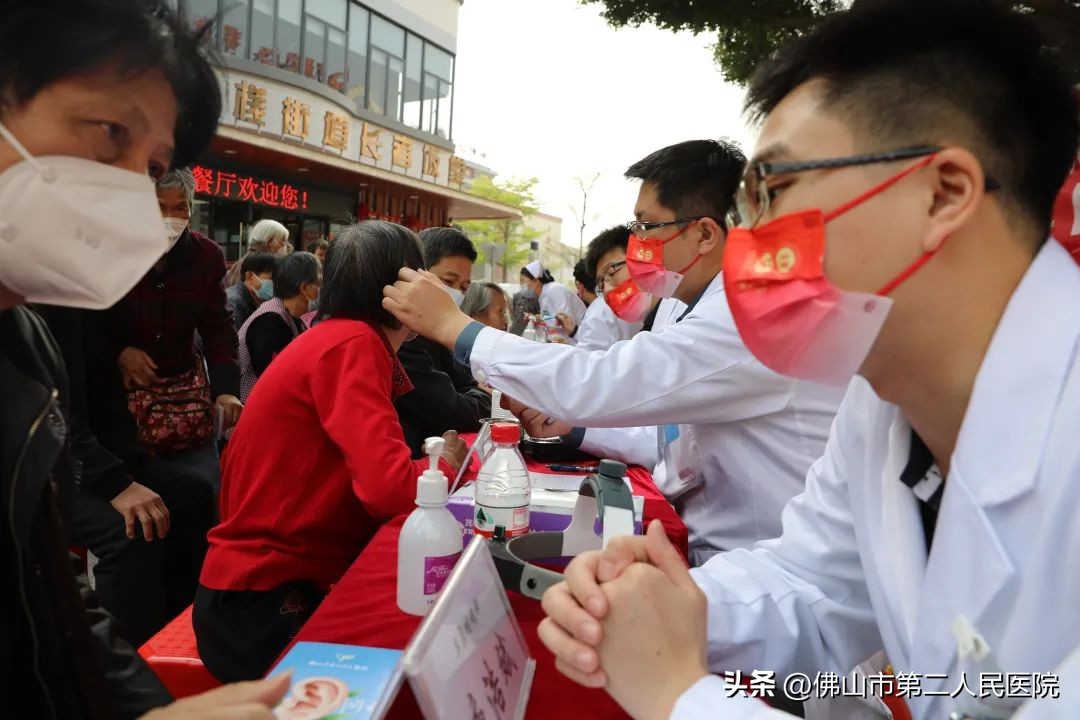 阿伯耳聋十年不医难回转，医生：听力问题黄金治疗期为72小时内