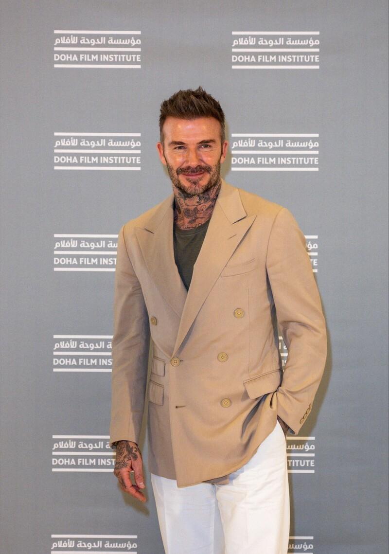 贝克汉姆年轻穿西装,贝克汉姆年轻韩国