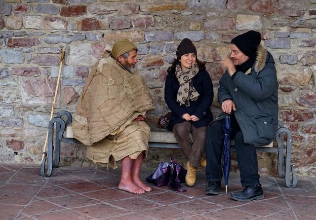 出国旅游过海关视频,出国旅游怎么过海关